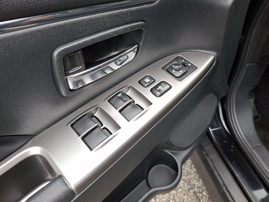 Used 2018 Mitsubishi Outlander Sport SE AWD/4WD image 24