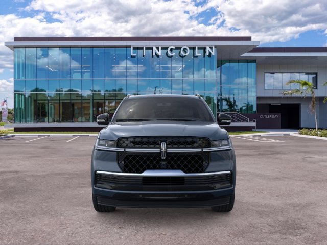 New 2025 Lincoln Navigator L Reserve w/ Jet Appearance Package AWD/4WD image 6