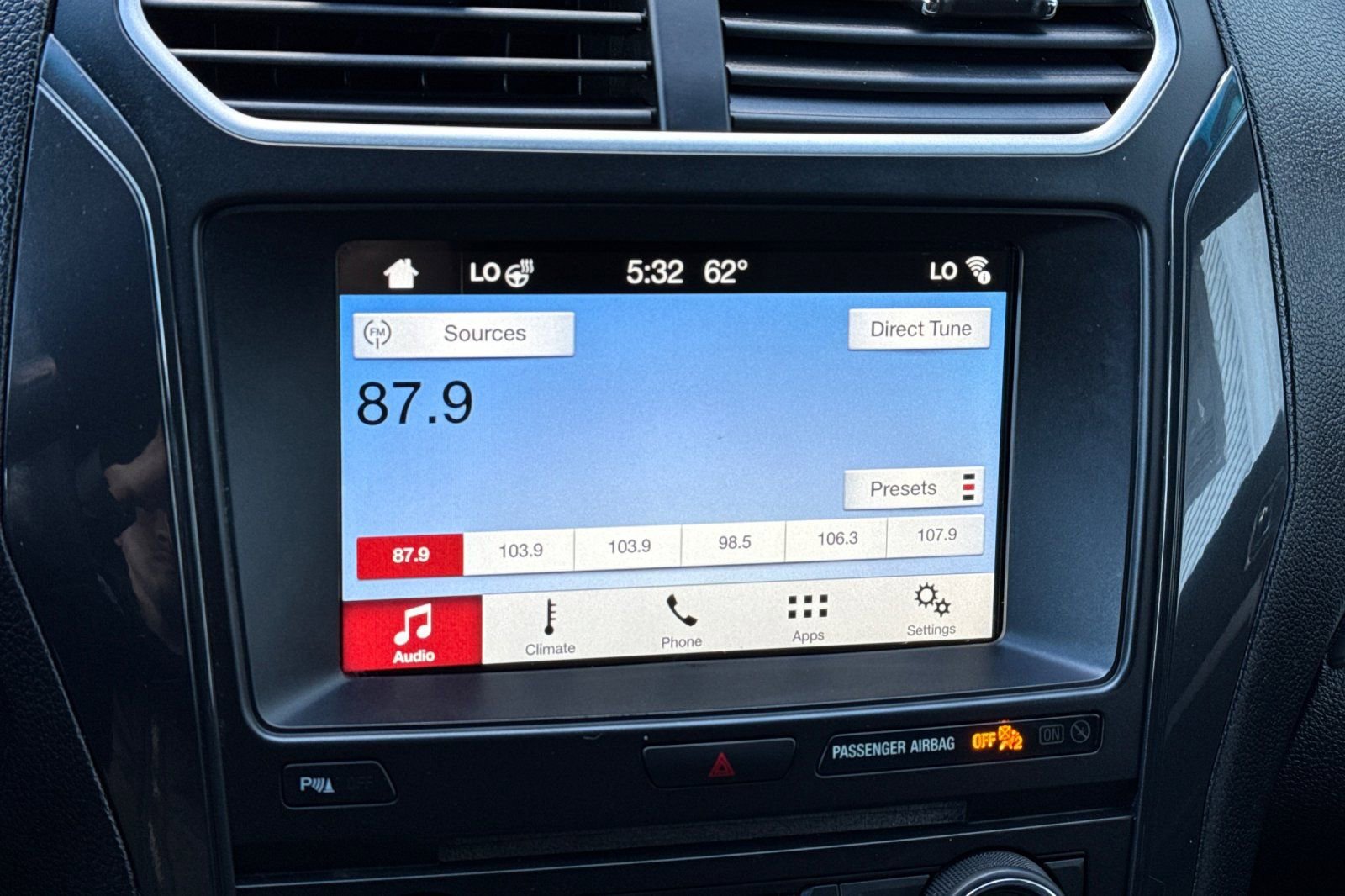 Certified 2017 Ford Explorer XLT w/ Equipment Group 202A image 20