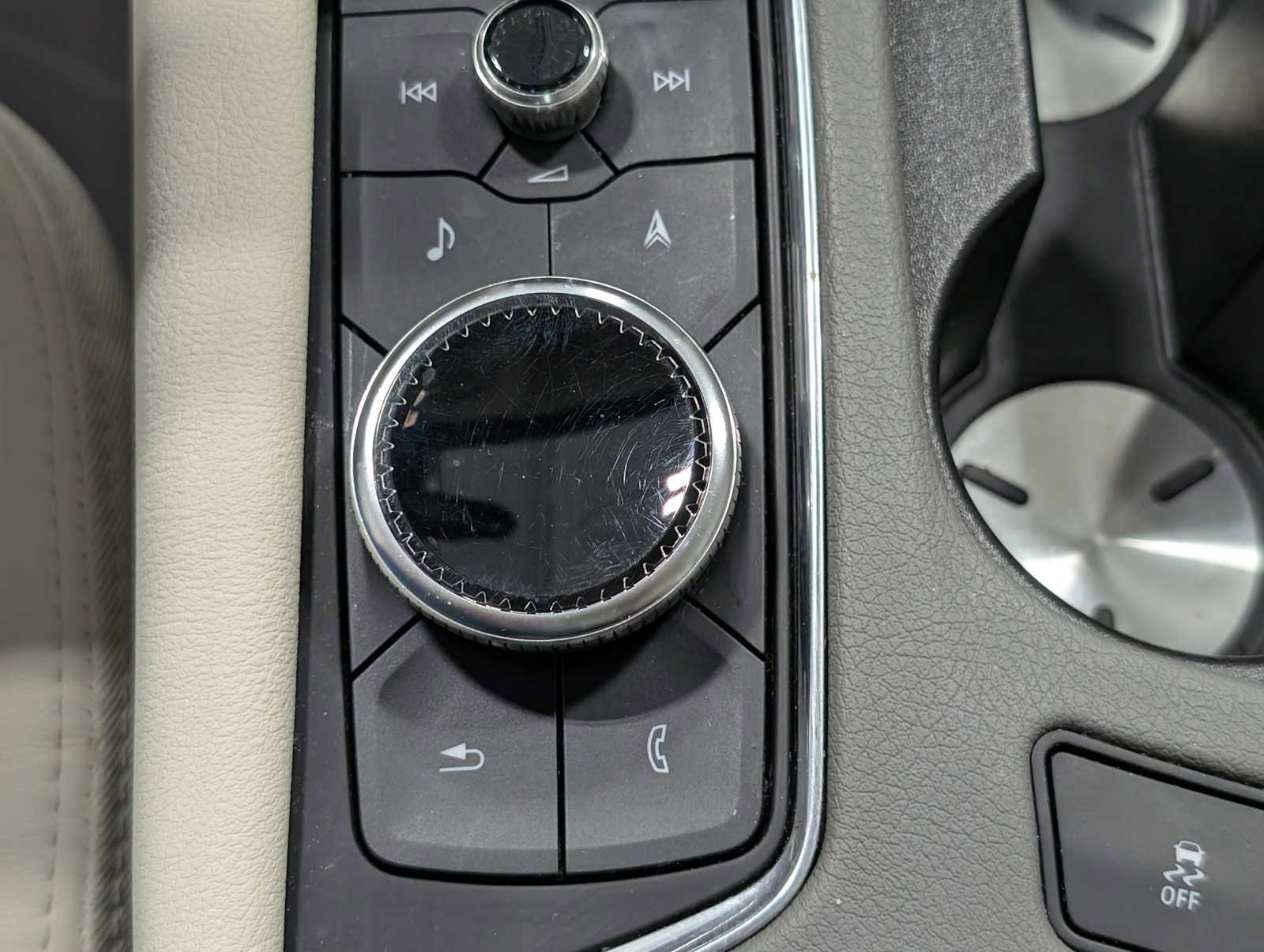 Certified 2023 Cadillac XT5 Premium Luxury AWD/4WD image 29