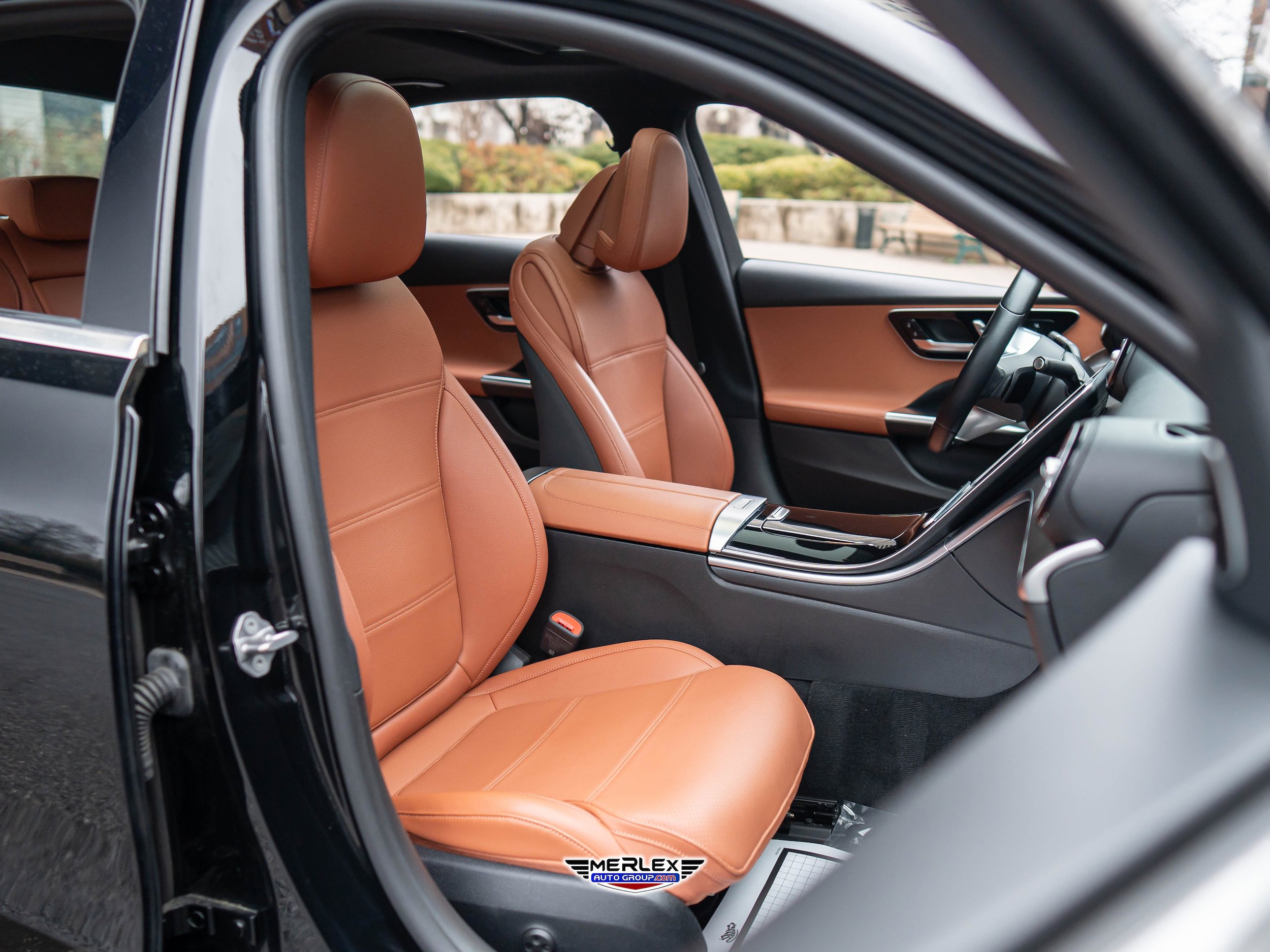 Used 2022 Mercedes-Benz C 300 Sedan w/ Exclusive Trim Package image 17
