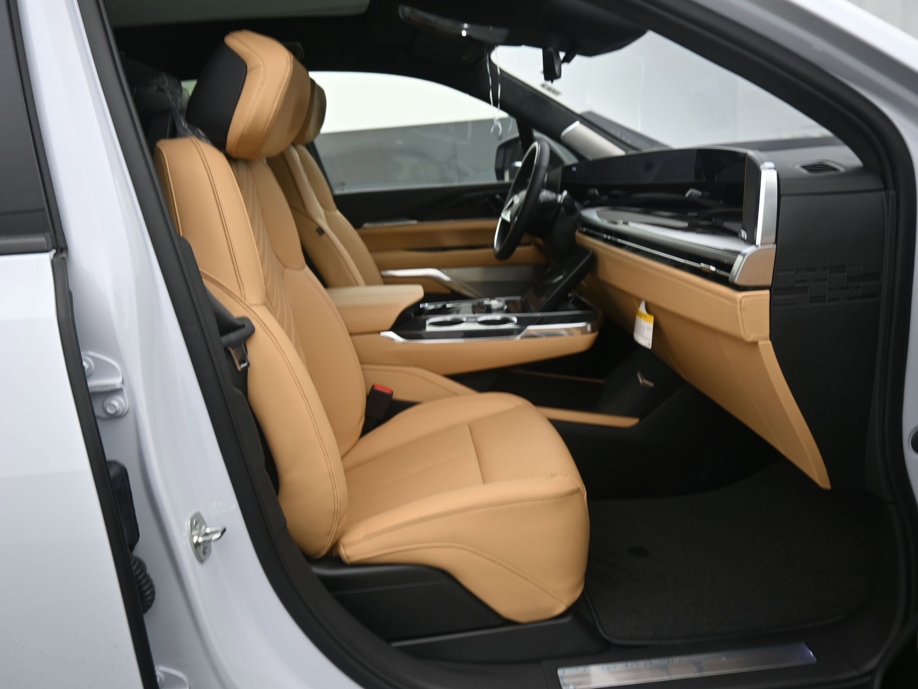 New 2026 Cadillac Escalade IQ Luxury 2 image 13