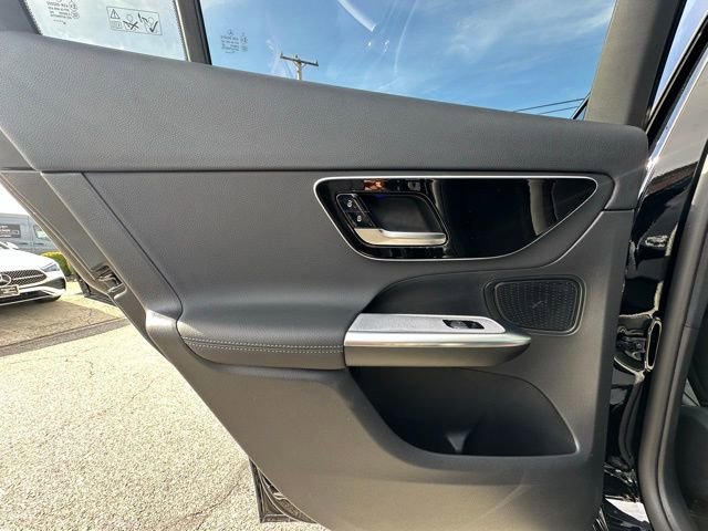 Used 2026 Mercedes-Benz GLC 300 4MATIC image 17