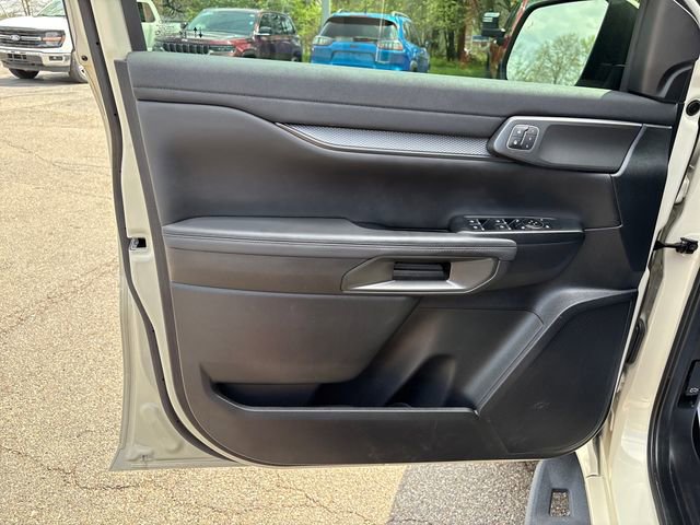 Used 2025 Ford Ranger Raptor AWD/4WD image 8