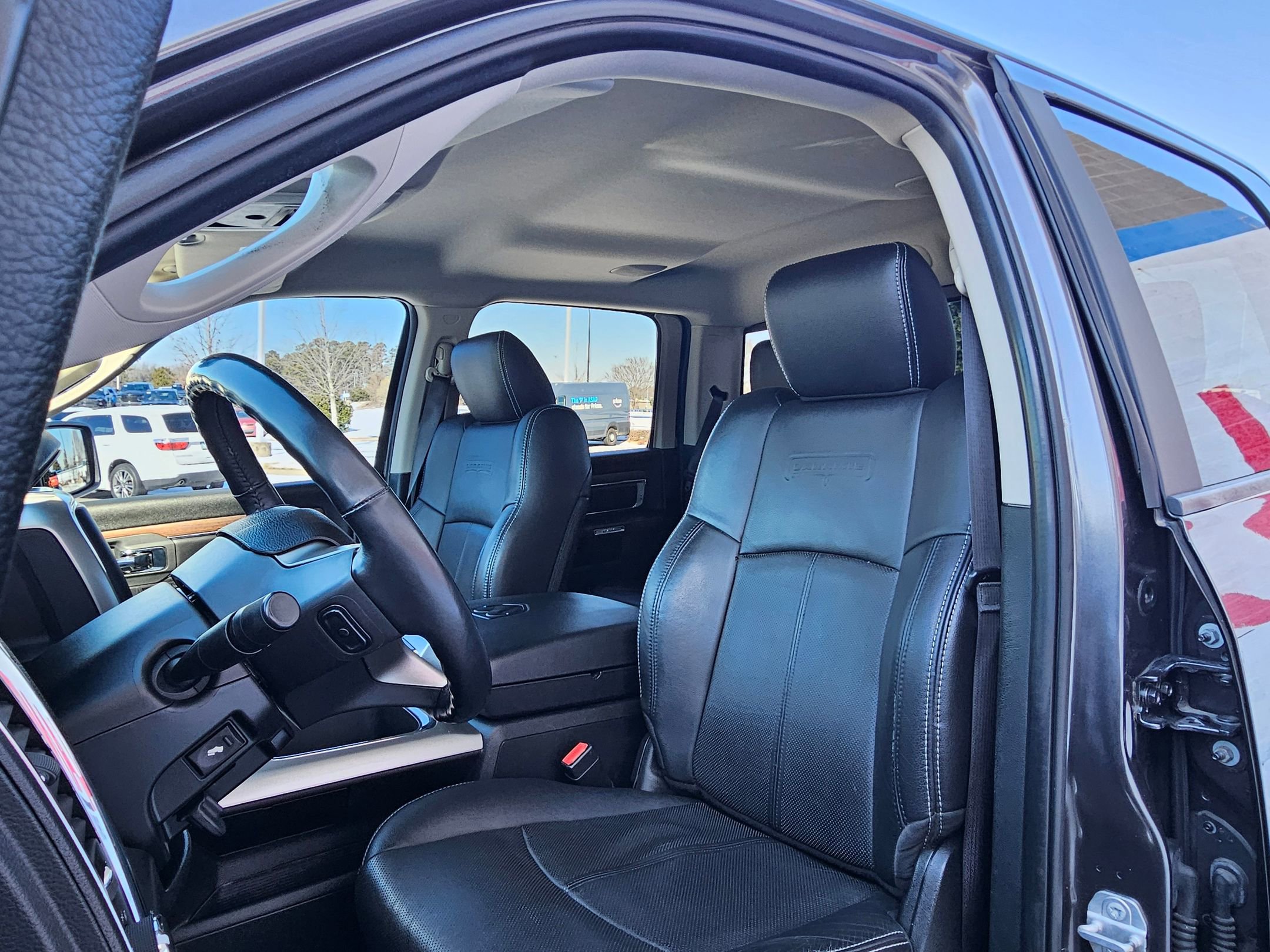 Used 2018 RAM 1500 Laramie w/ Convenience Group image 21