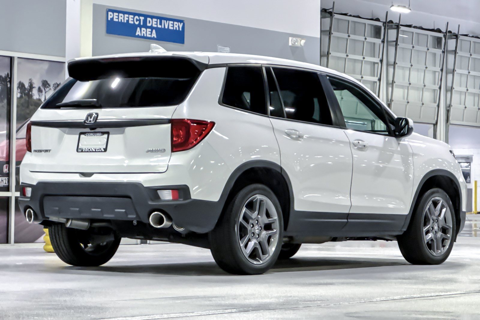 Used 2023 Honda Passport EX-L image 9
