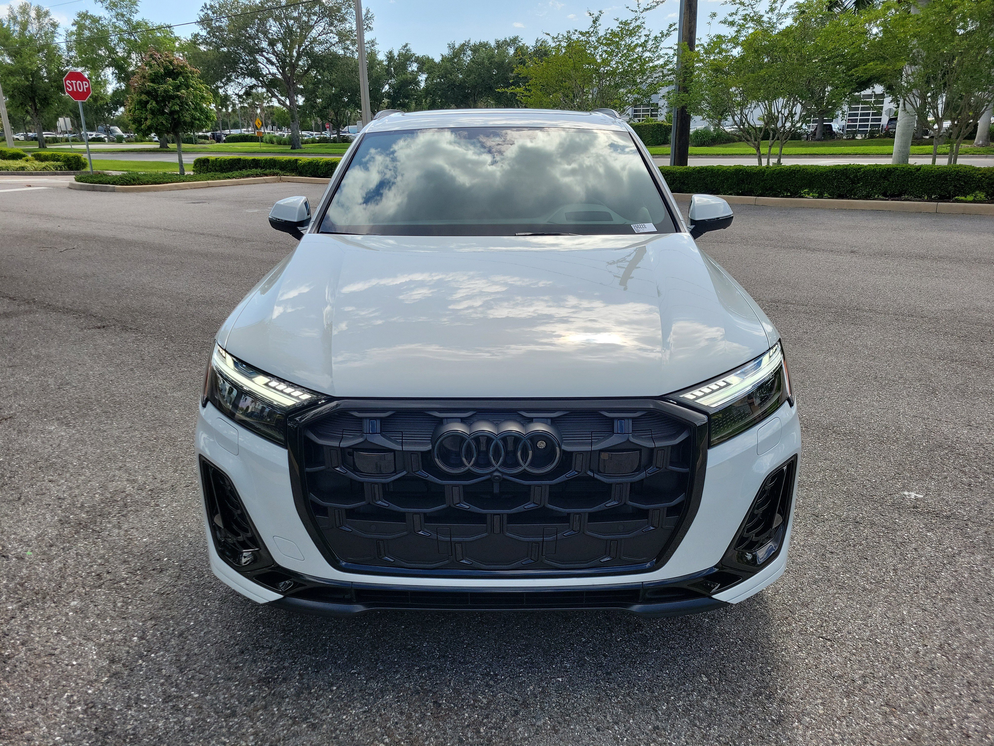 New 2026 Audi Q7 3.0T Prestige AWD/4WD image 2