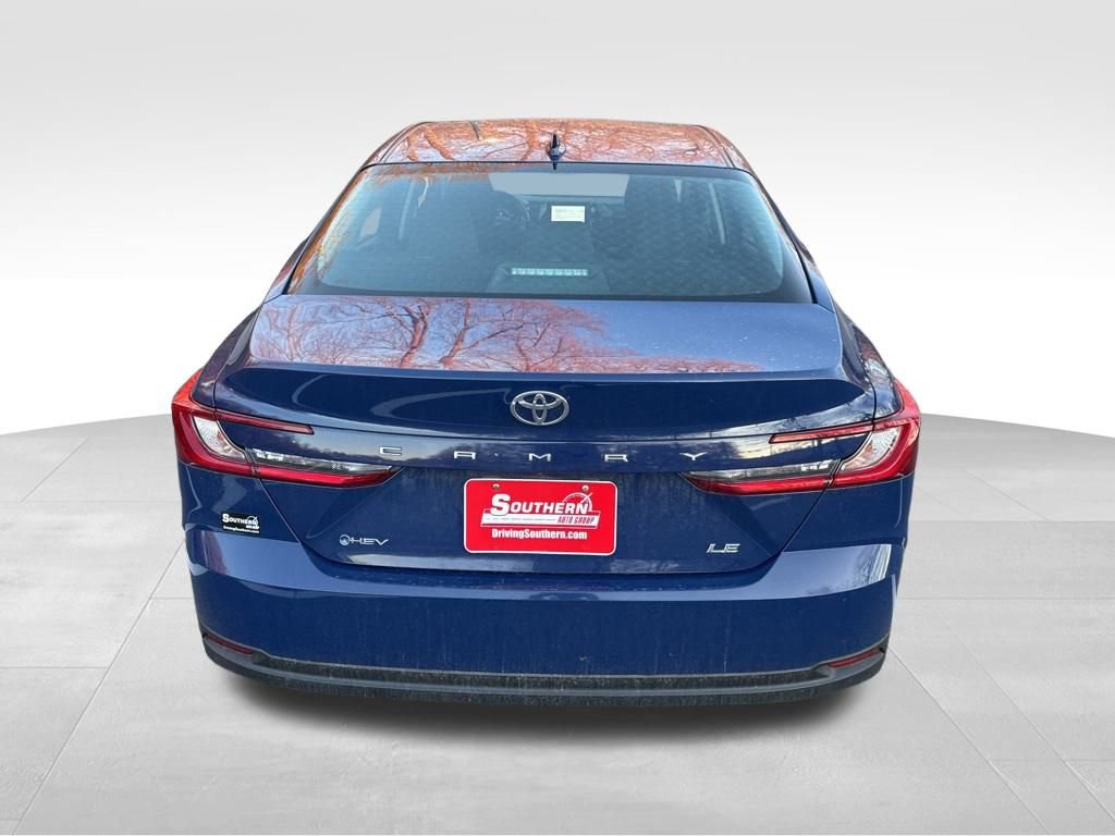 Used 2025 Toyota Camry LE image 6