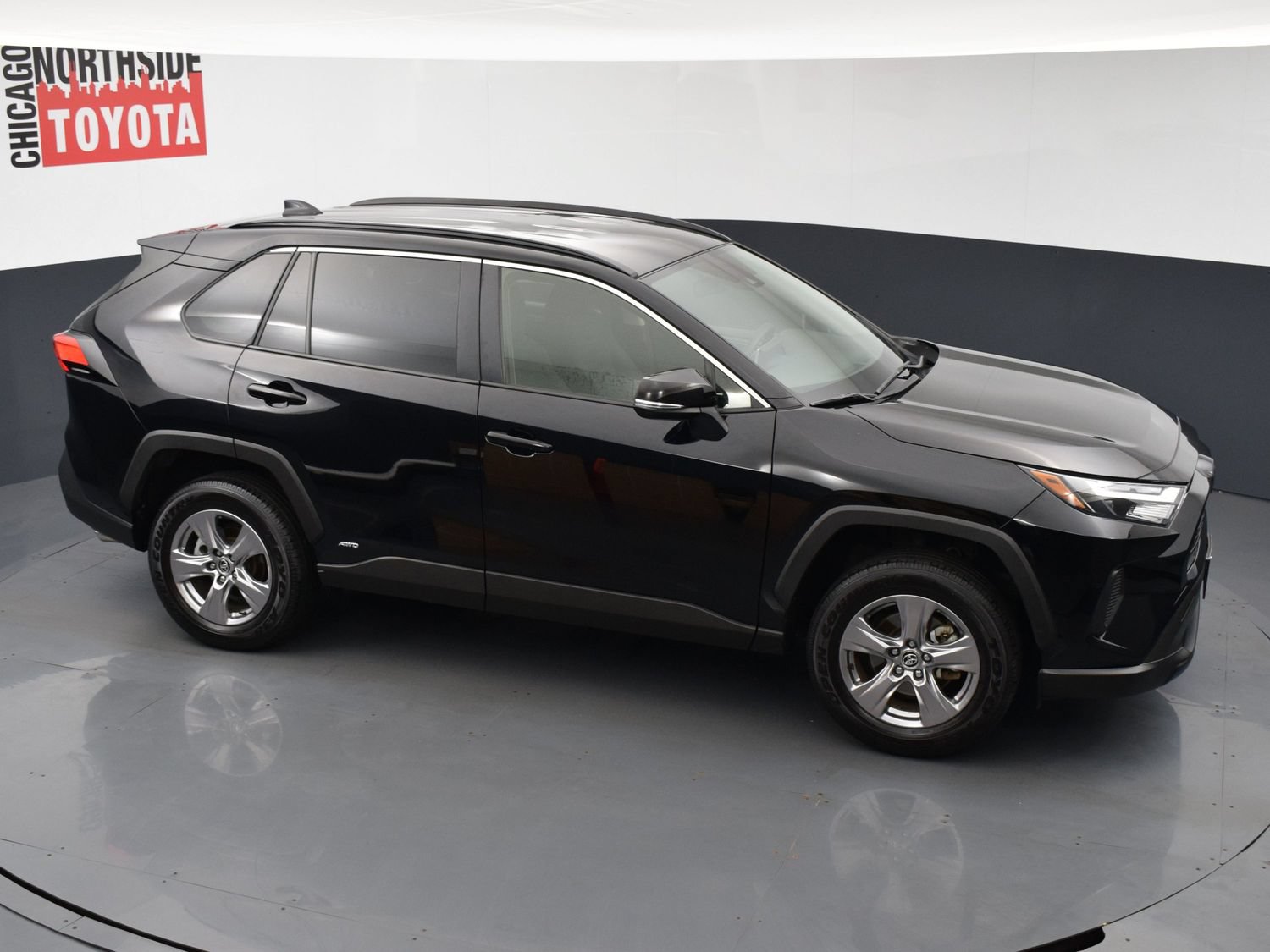 Used 2025 Toyota RAV4 LE AWD/4WD image 20