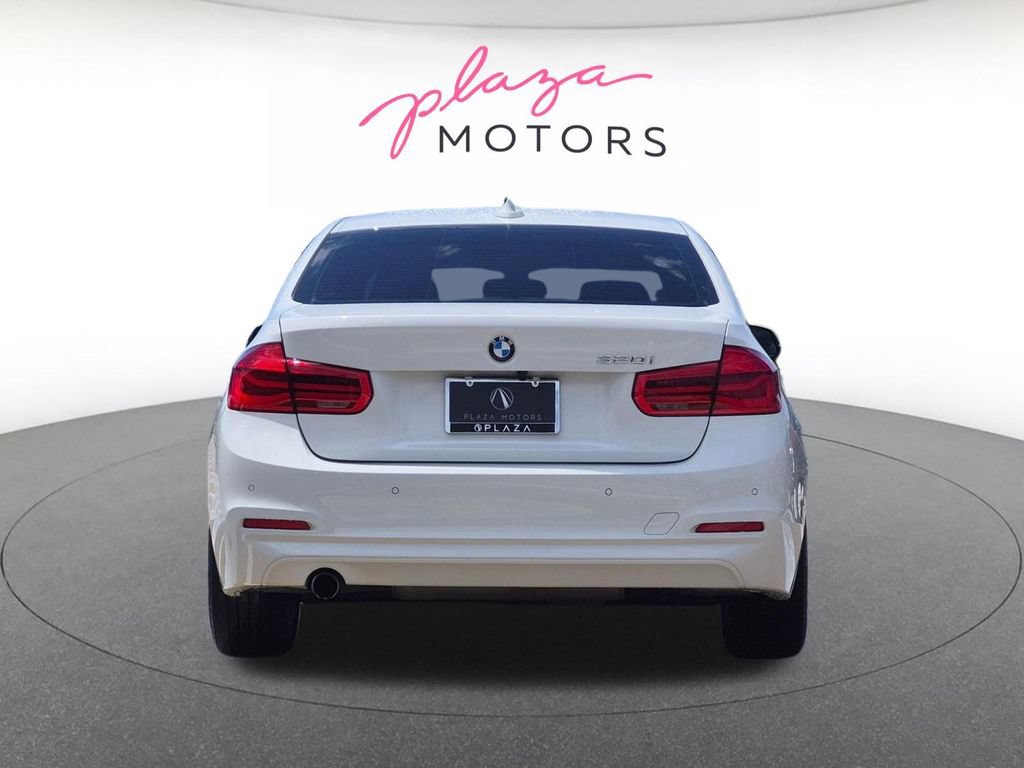 Used 2016 BMW 320i Sedan RWD image 6