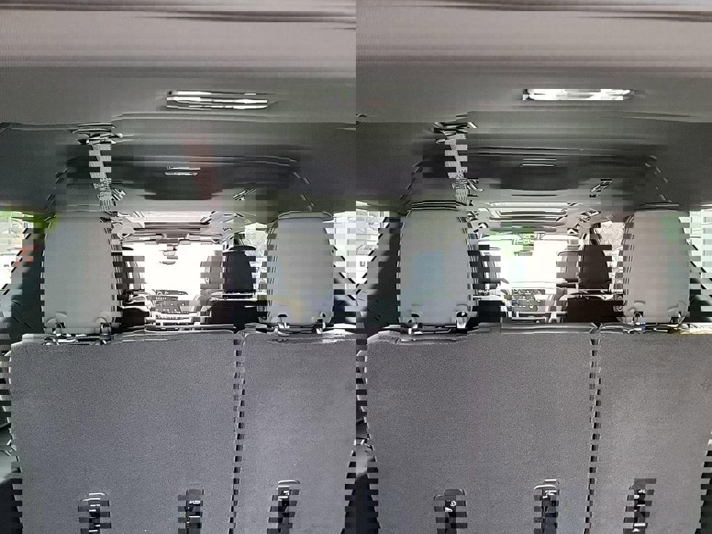 New 2025 Chevrolet Suburban High Country w/ Sun And Tow Package image 11