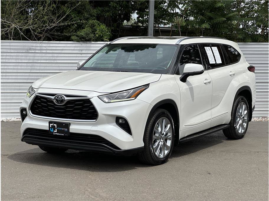 Used 2020 Toyota Highlander Limited AWD/4WD image 7