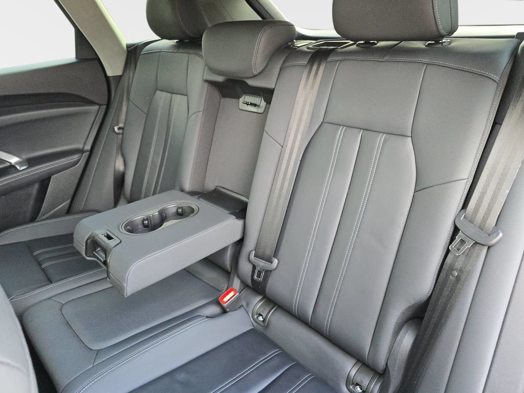 Certified 2025 Audi Q5 Premium w/ Convenience Package AWD/4WD image 18