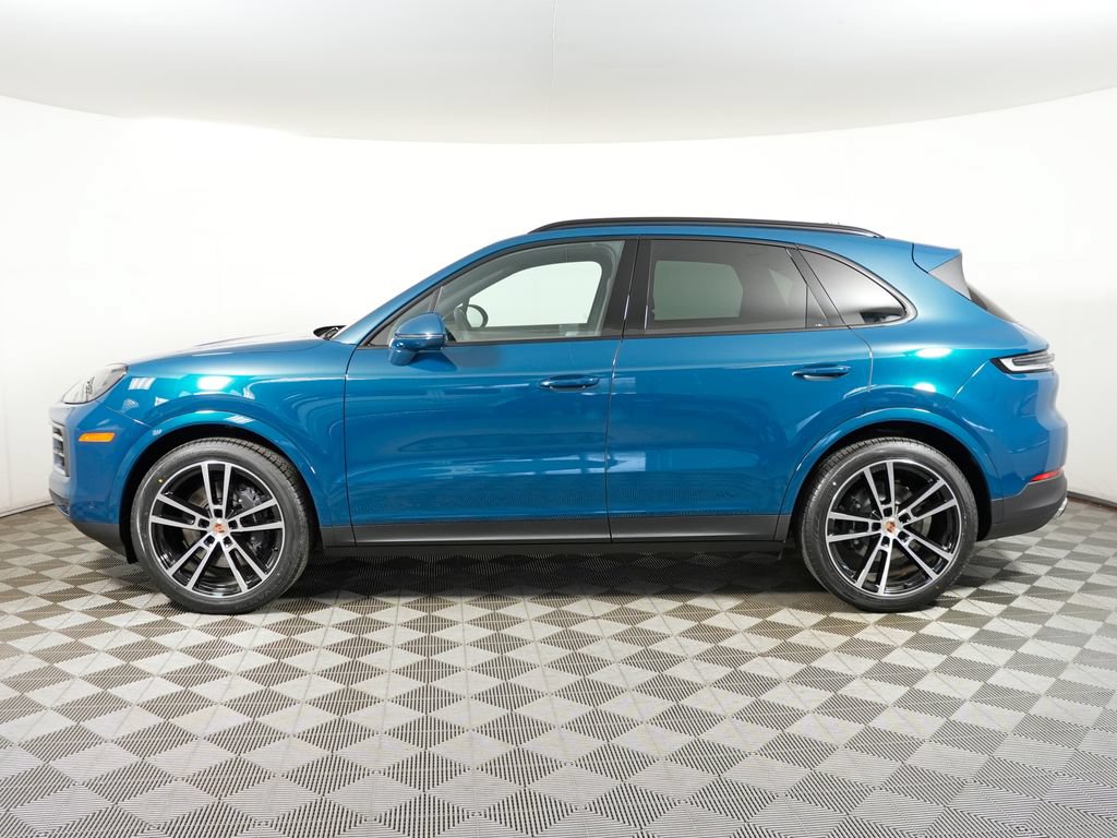 Certified 2026 Porsche Cayenne AWD/4WD image 2