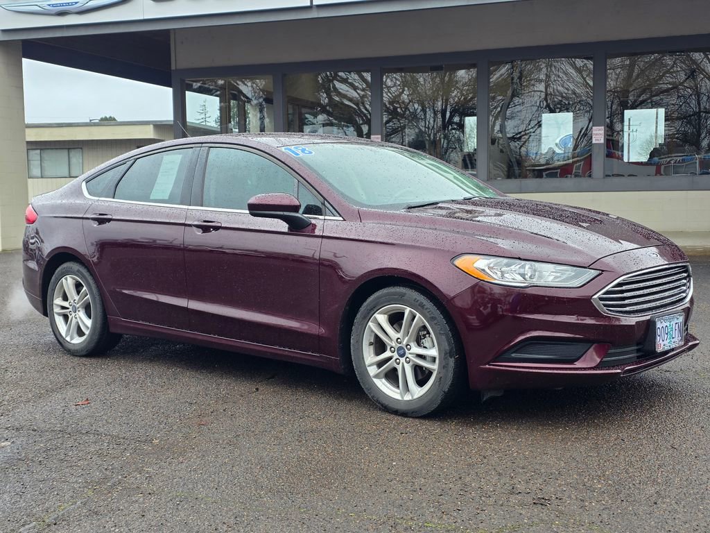 Used 2018 Ford Fusion SE w/ Fusion SE Technology Package image 23