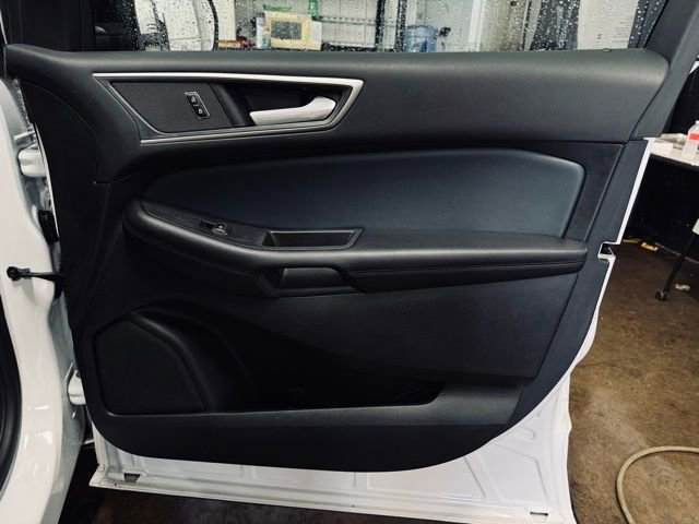 Used 2024 Ford Edge SEL w/ Sport Appearance Package AWD/4WD image 15