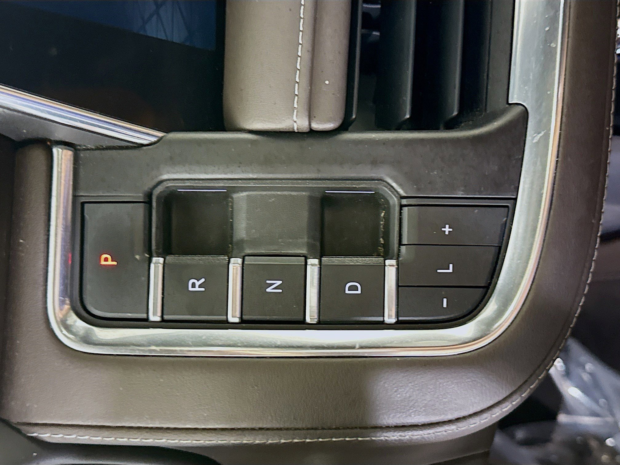 Used 2023 GMC Yukon SLE image 20