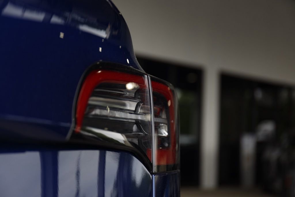 Used 2020 Tesla Model 3 Long Range image 6