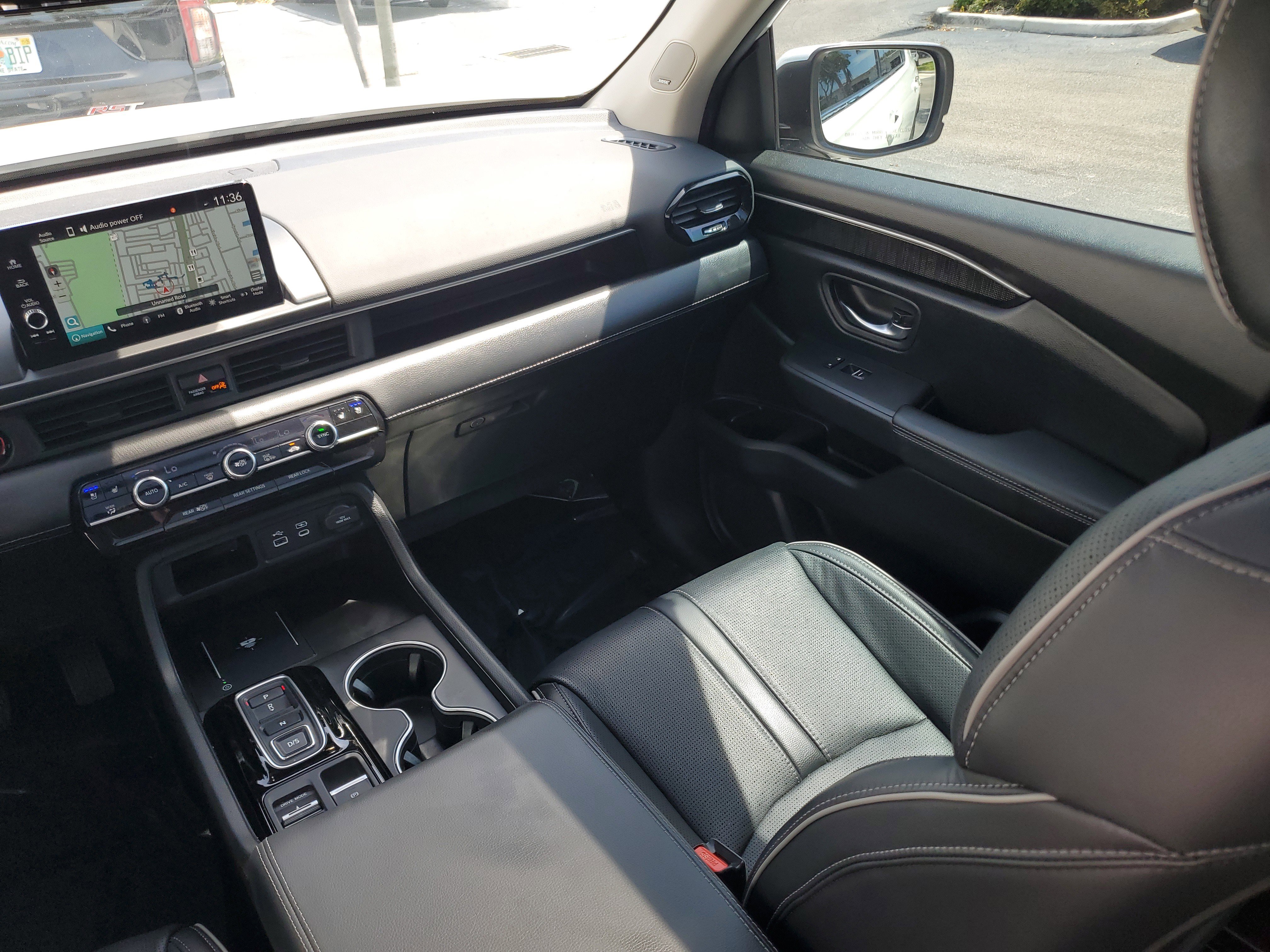Used 2024 Honda Pilot Elite image 19