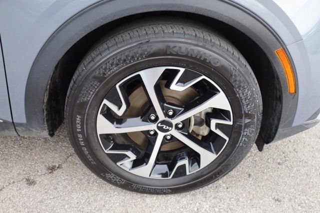 Used 2023 Kia Sportage EX image 15