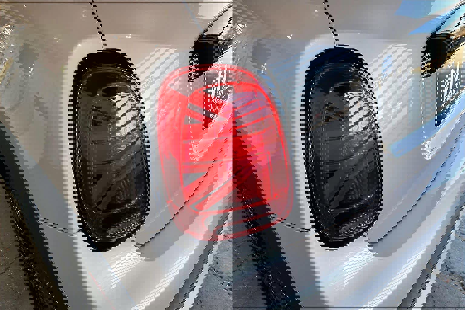 Certified 2024 MINI Cooper S image 29