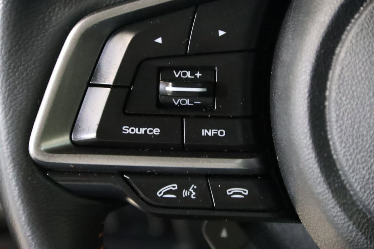 Used 2020 Subaru Crosstrek 2.0i Limited AWD/4WD image 16