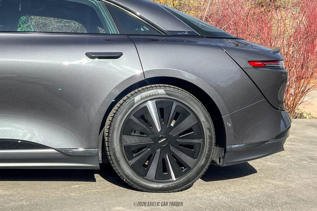 Used 2025 Lucid Air Grand Touring image 5