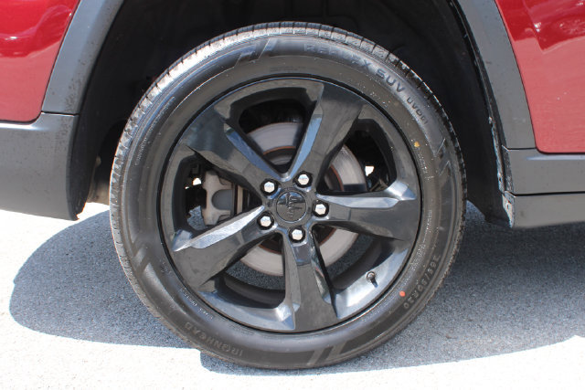 Used 2023 Jeep Grand Cherokee L Laredo AWD/4WD image 36