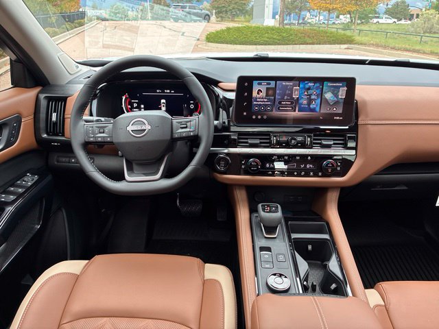 New 2026 Nissan Pathfinder Platinum AWD/4WD image 12