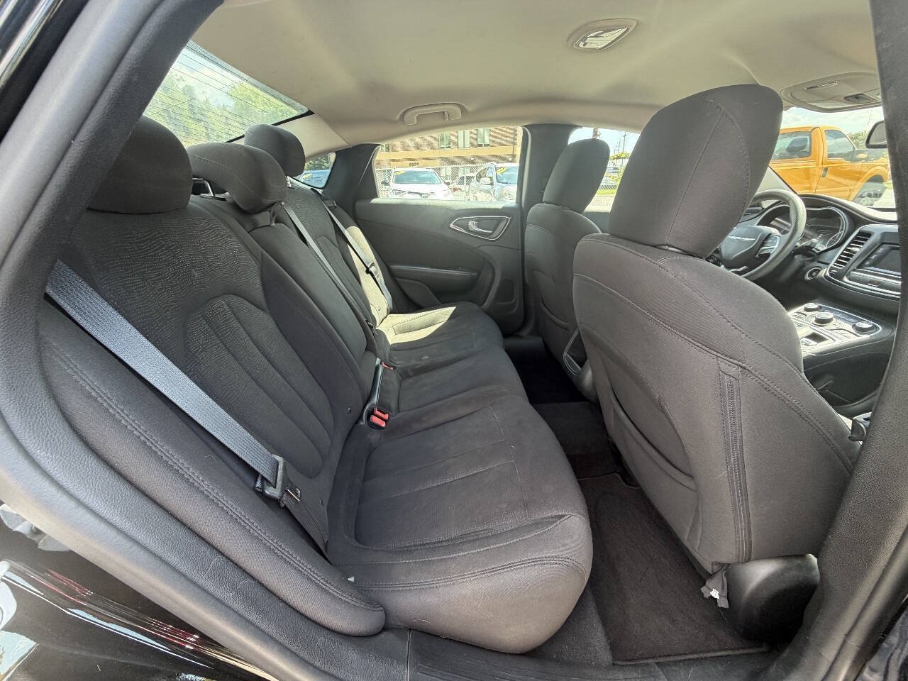 Used 2015 Chrysler 200 Limited FWD image 12