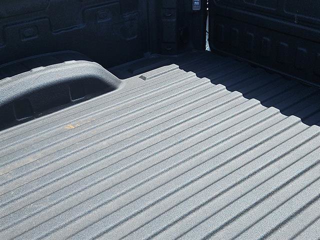 Used 2025 GMC Sierra 2500 SLE w/ SLE Value Package; AWD/4WD image 11