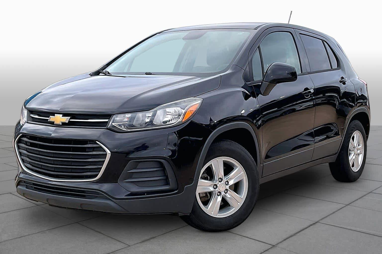 Used 2019 Chevrolet Trax LS w/ Tint and Cruise Package FWD image 3