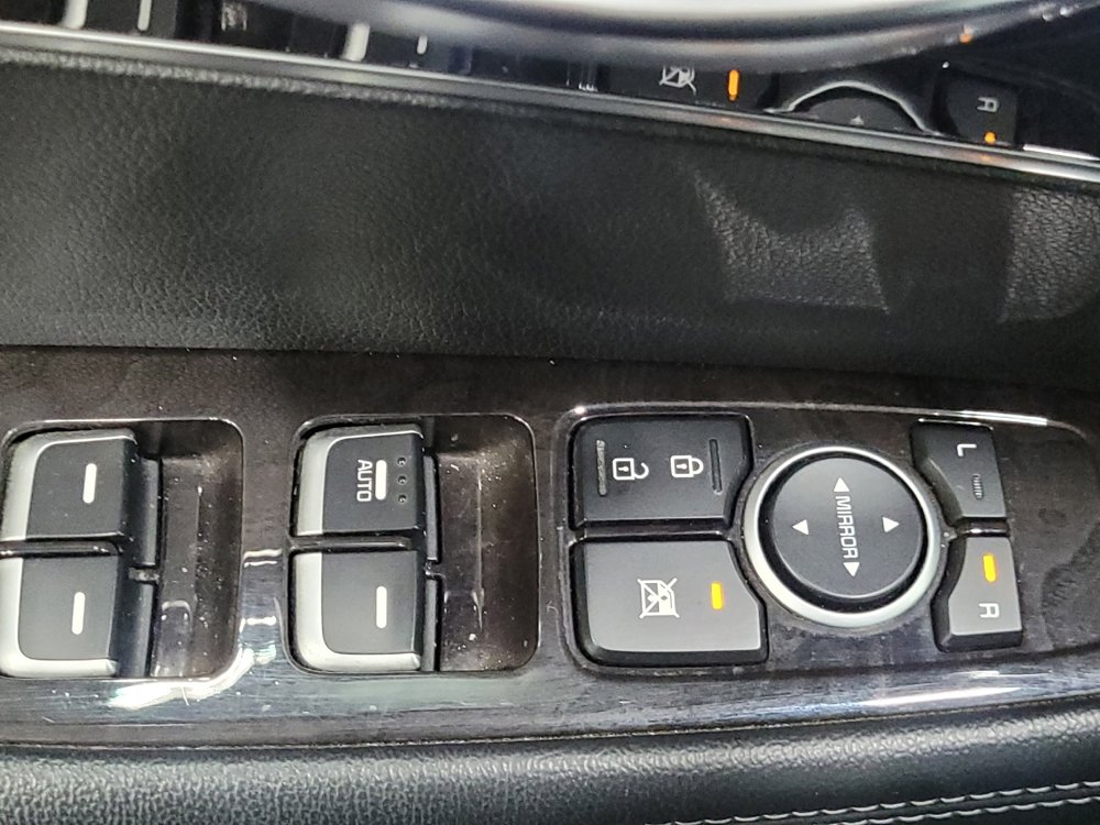 Used 2017 Kia Sorento LX w/ LX Convenience Package image 27