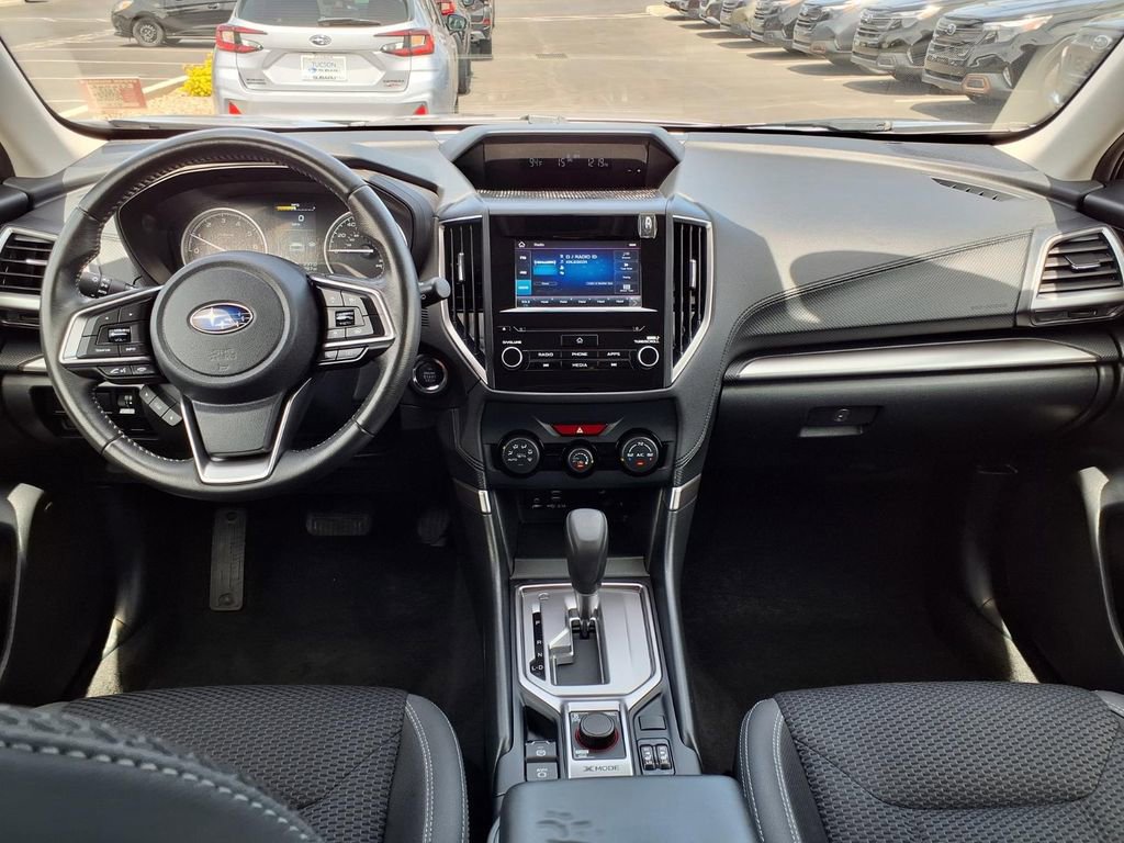 Used 2023 Subaru Forester Premium AWD/4WD image 2