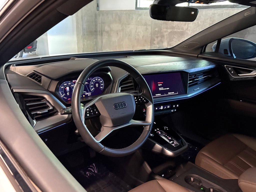 Used 2023 Audi Q4 e-tron Prestige AWD/4WD image 4