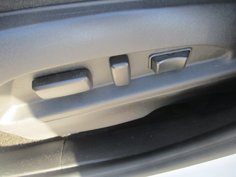 Used 2015 Chevrolet Equinox LT w/ Driver Convenience Package FWD image 24