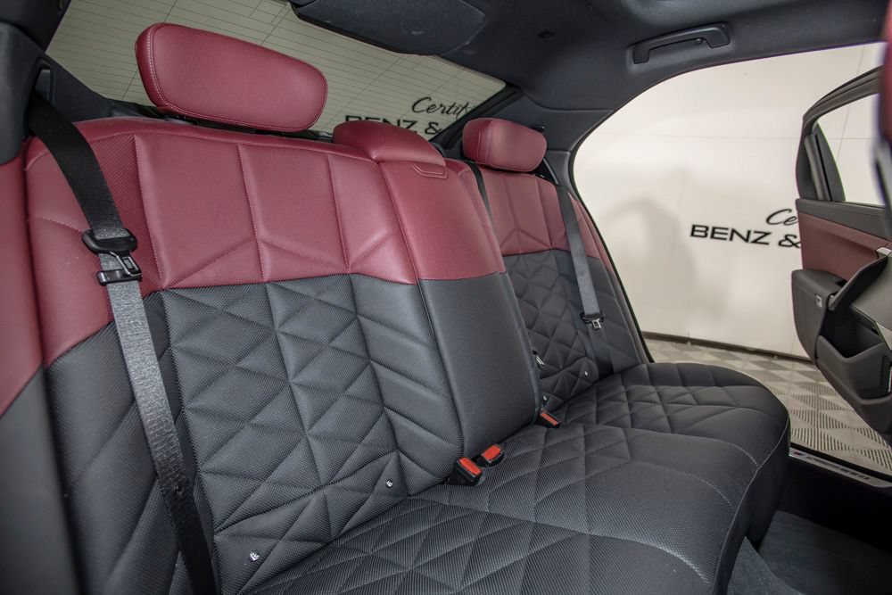 Used 2023 BMW 740i RWD image 15