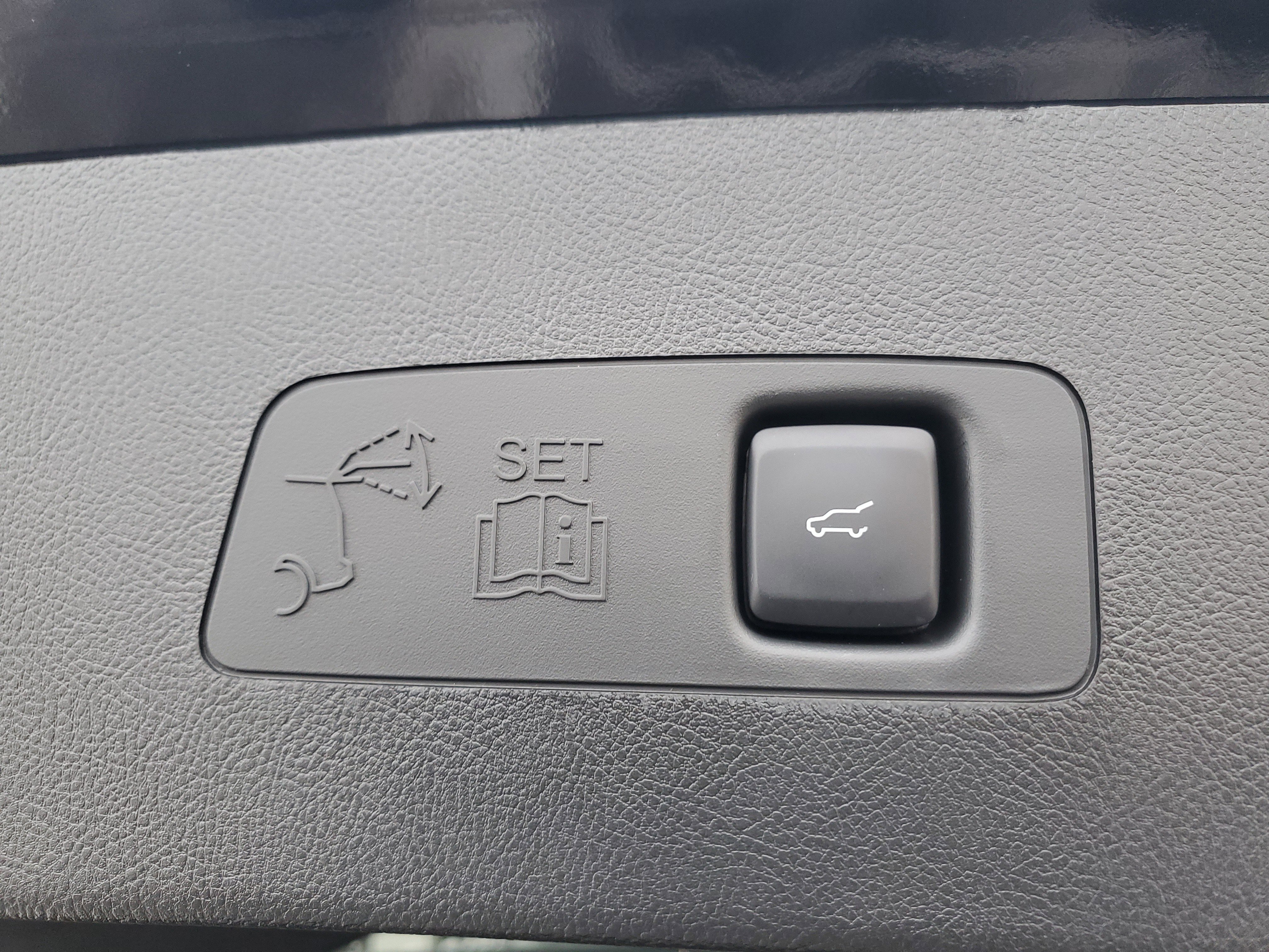 New 2025 Lincoln Corsair Reserve w/ Jet Appearance Package image 29