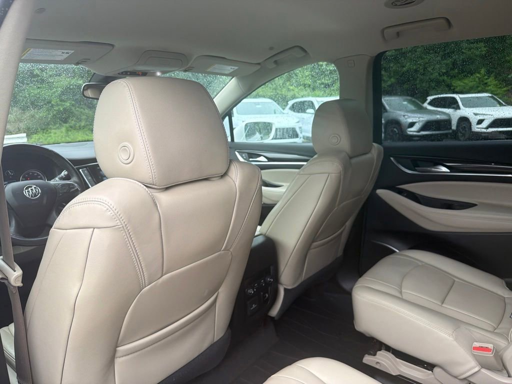 Used 2018 Buick Enclave Premium AWD/4WD image 15