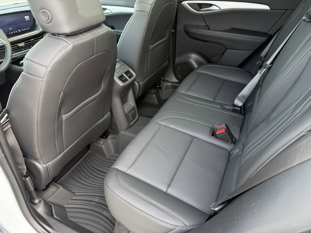 New 2026 Buick Envision Avenir image 10