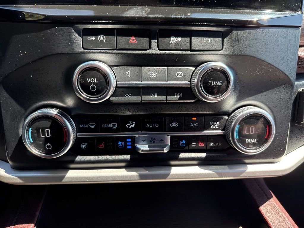 Used 2024 Ford Expedition Max Limited AWD/4WD image 30