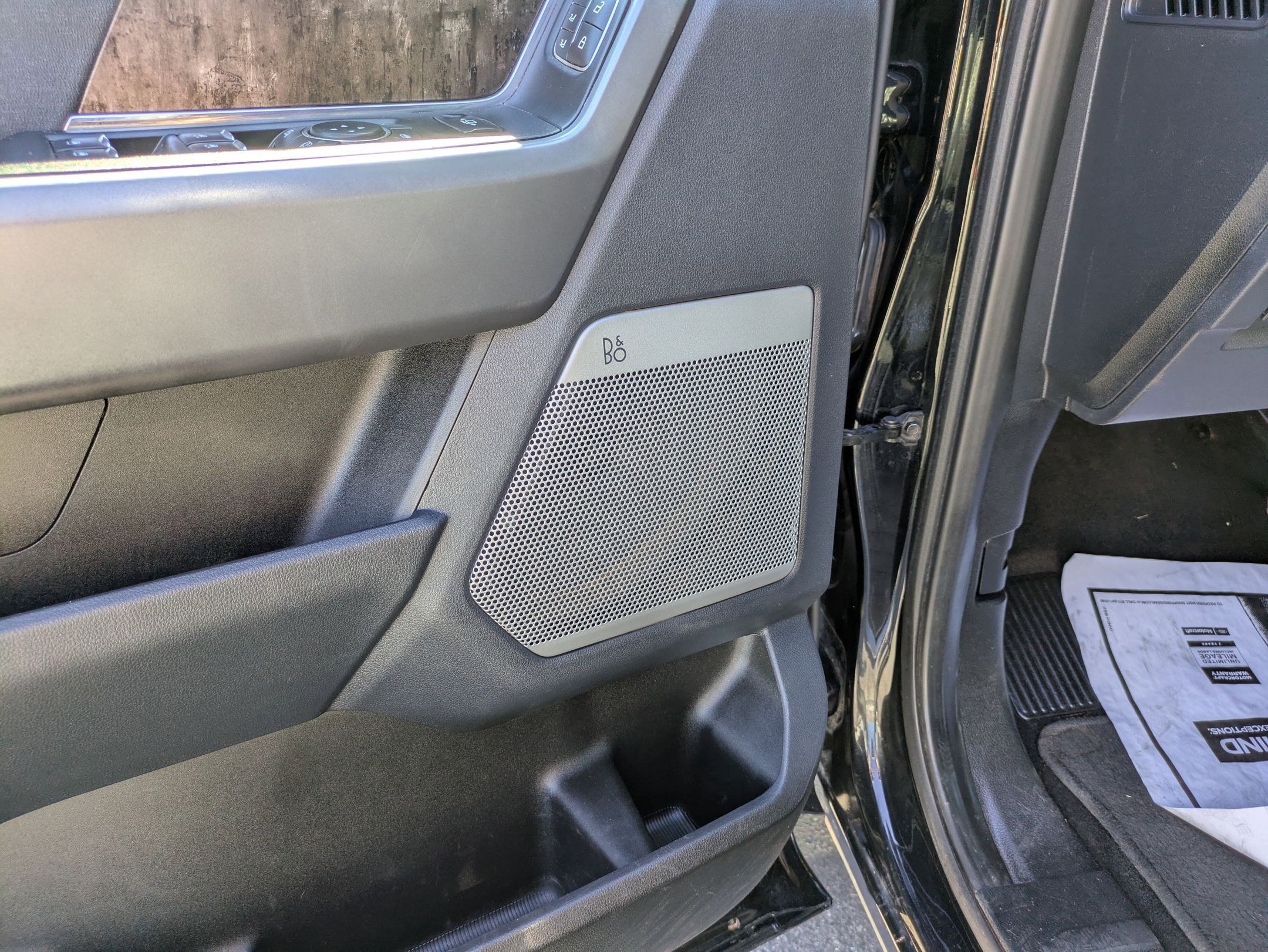 Used 2024 Ford F250 Lariat image 13