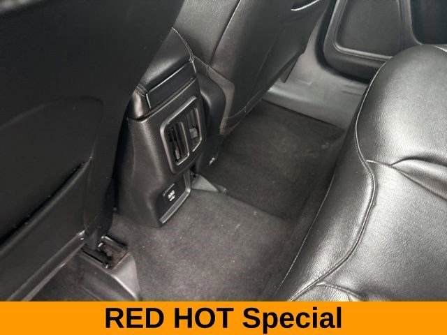Used 2018 Jeep Compass Latitude FWD image 30