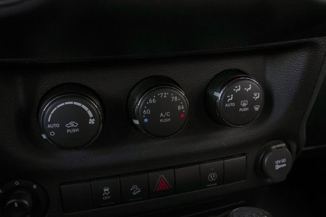 Used 2016 Jeep Wrangler Unlimited Rubicon w/ Connectivity Group image 48