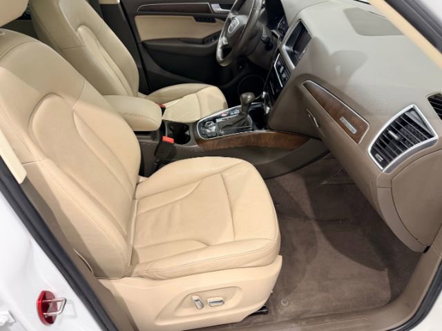 Used 2015 Audi Q5 2.0T Premium Plus w/ Technology Package AWD/4WD image 32