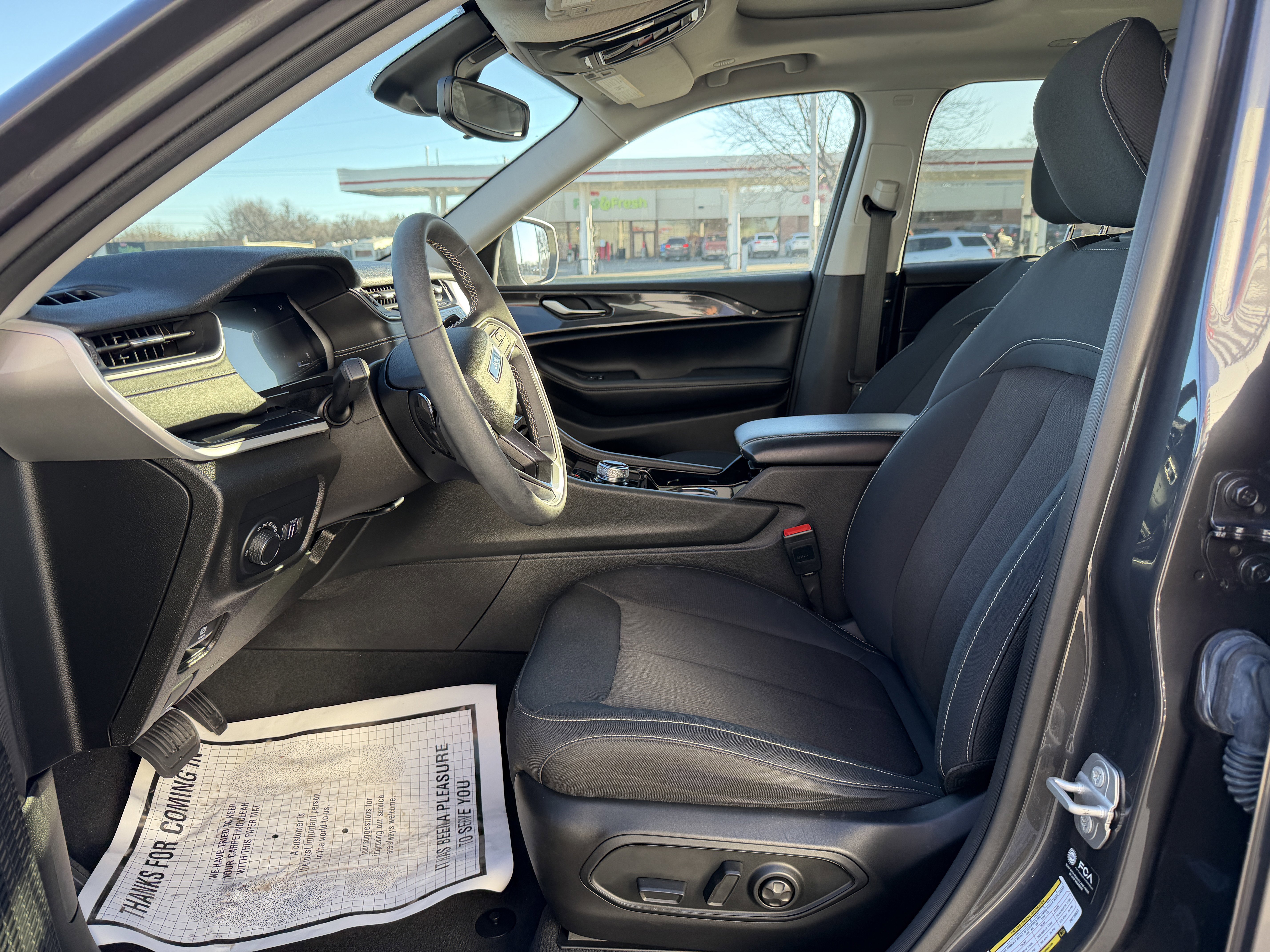 Certified 2023 Jeep Grand Cherokee L Laredo w/ Luxury Tech Group I image 9