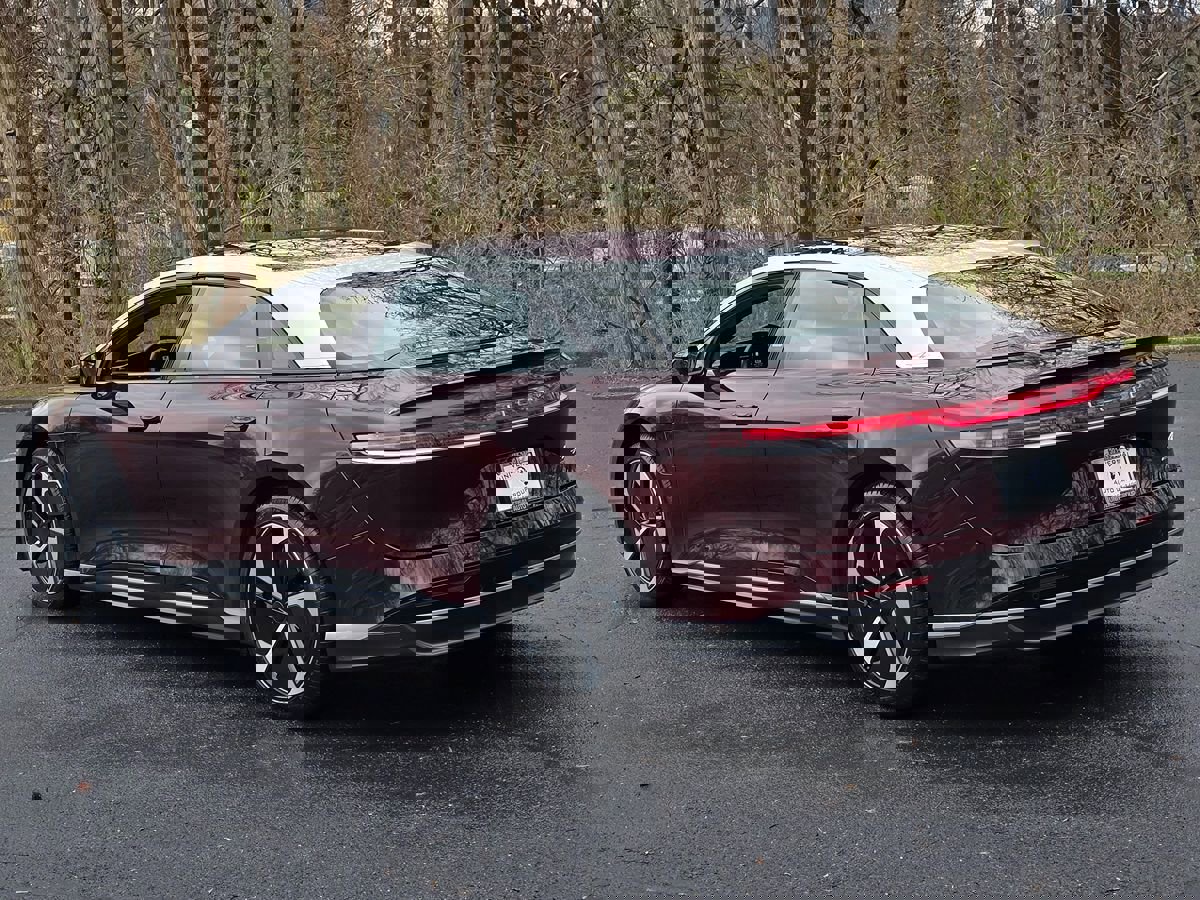 Used 2023 Lucid Air Touring image 5