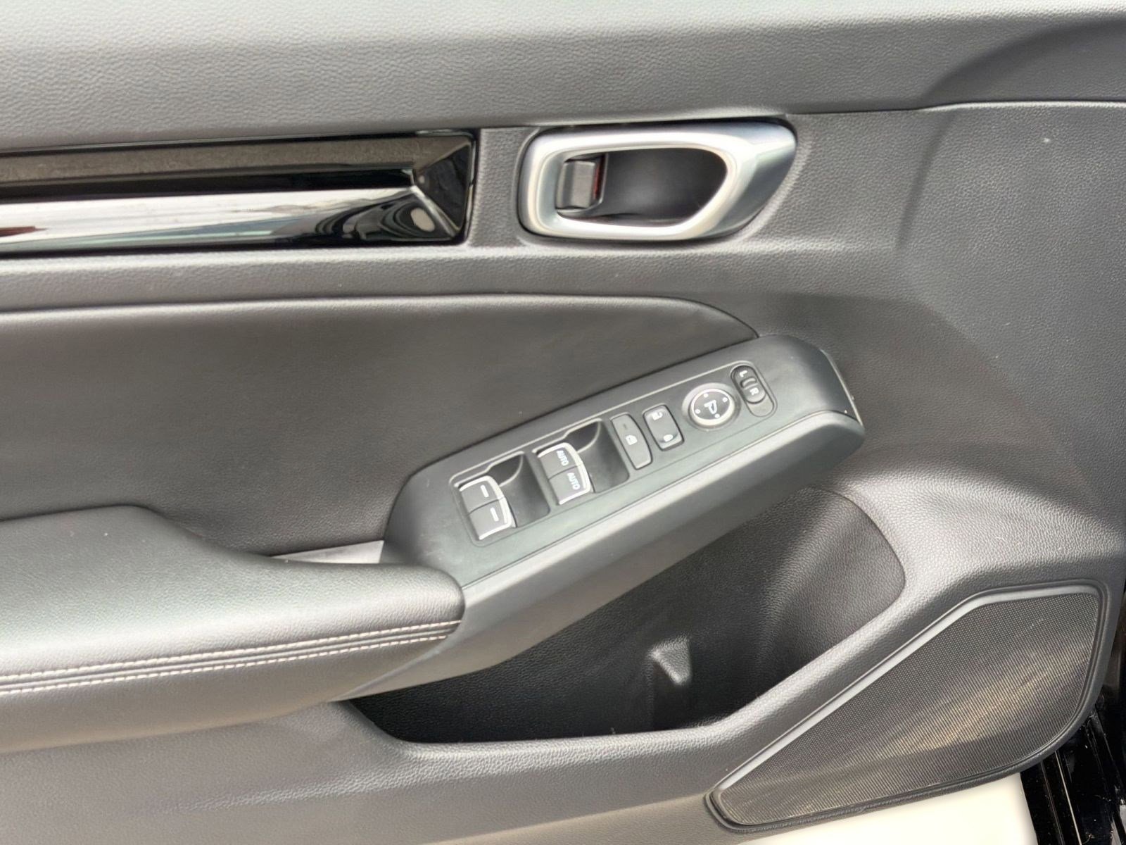 Used 2024 Honda Civic EX-L image 13