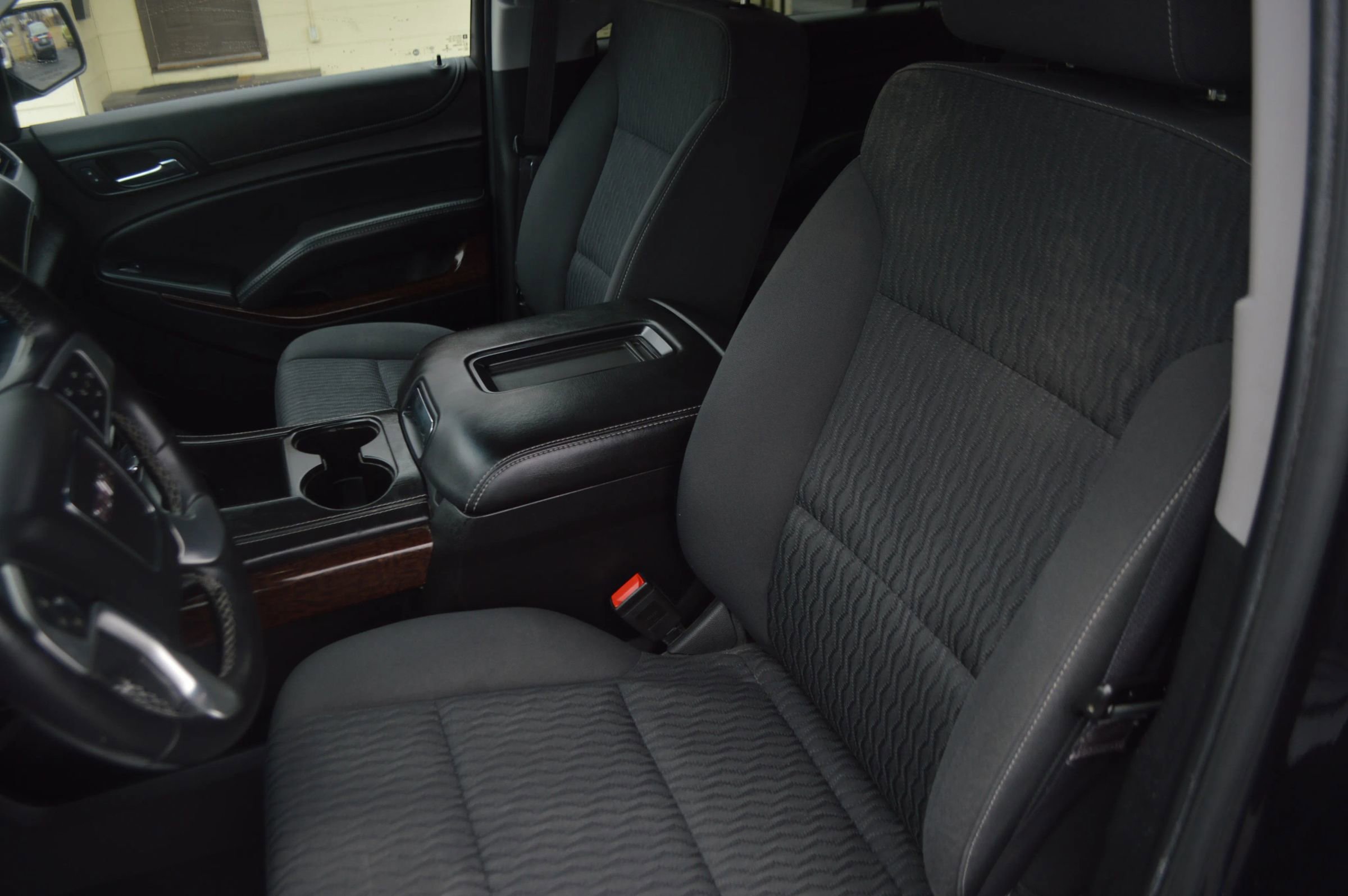 Used 2016 GMC Yukon SLE w/ HD Trailering Package image 14