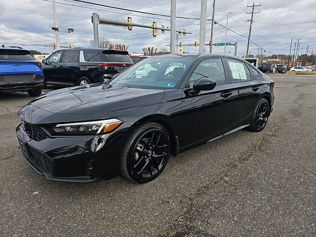 Used 2025 Honda Civic Sport image 2